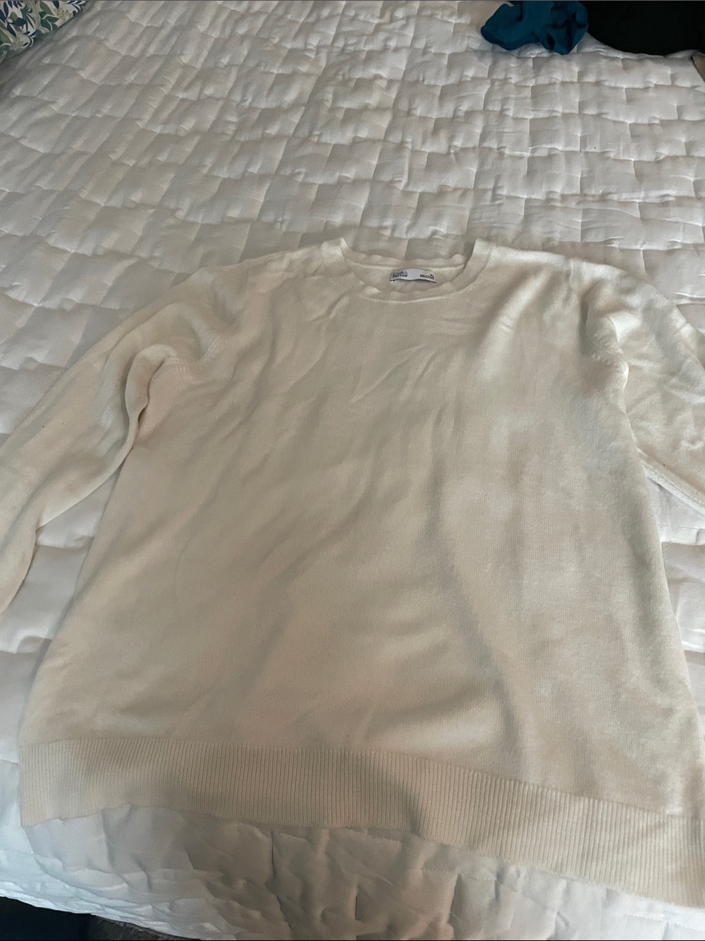 Lightweight sweater
